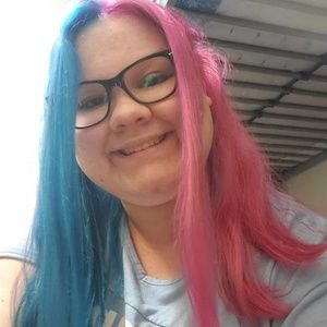 Meet your Posher, Cierra